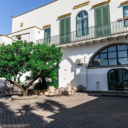 Casa Vacanza Gico' Alezio Exterior foto