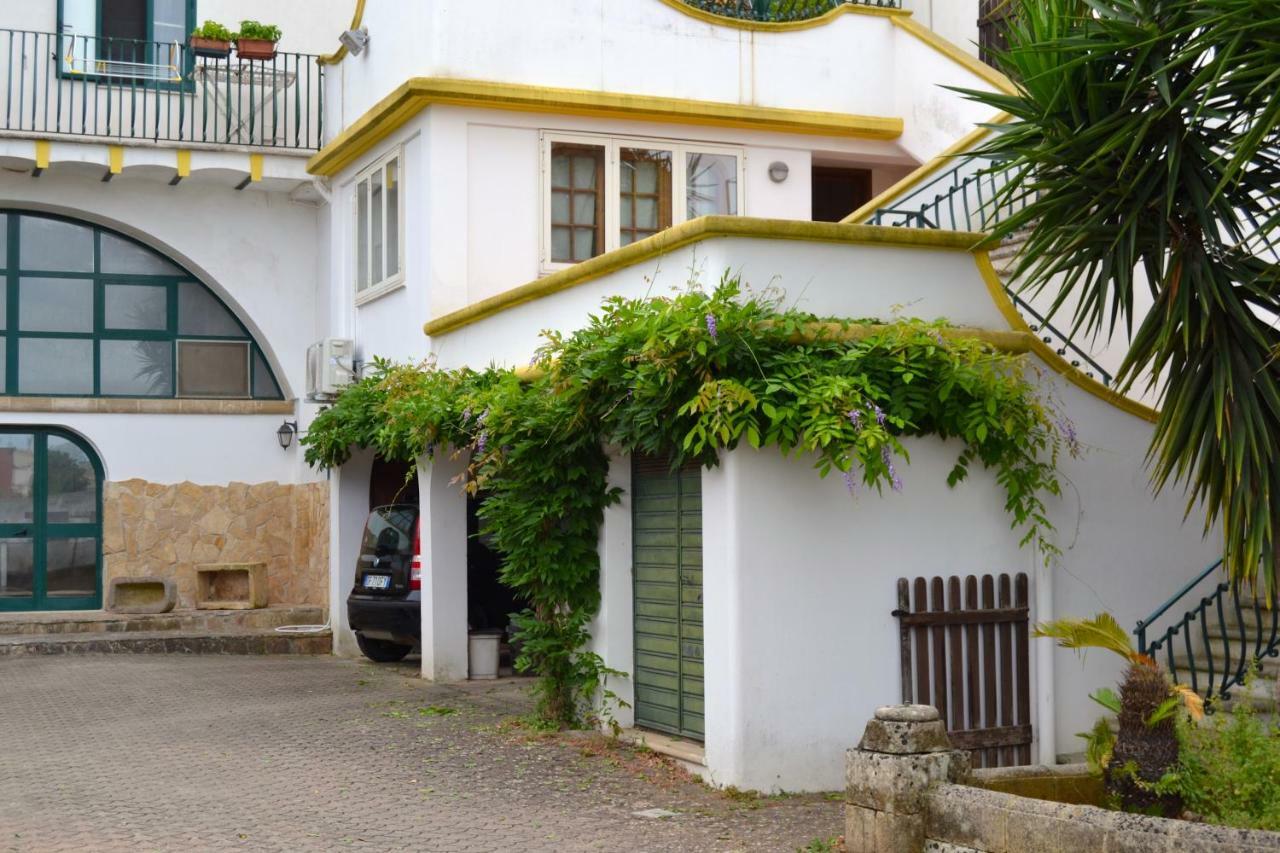 Casa Vacanza Gico' Alezio Exterior foto